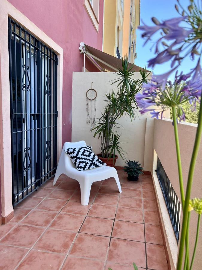 Suite Bonalba Аликанте Экстерьер фото